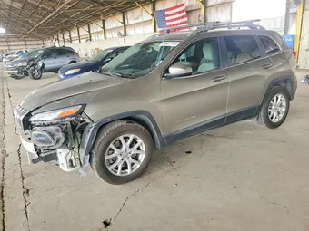 2017 Jeep Cherokee 1C4PJLCS4HW663588 Lot 57407776