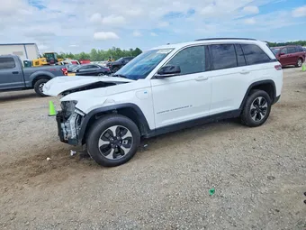 2024 Jeep Grand Cherokee 1C4RJYB63R8516016