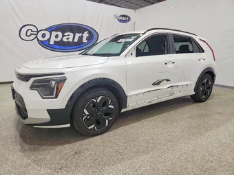 2023 Kia Niro KNDCR3L13P5027084