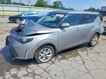 2023 Kia Soul KNDJ23AU8P7890718