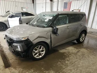 2022 Kia Soul KNDJ23AU2N7823884