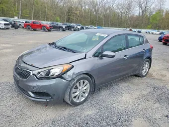 2015 Kia FORTE5 KNAFX5A80F5318555