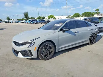 2025 Kia K5 KNAG64J7XS5268668
