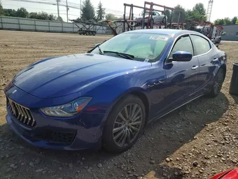 2018 Maserati Ghibli ZAM57YTAXJ1293112