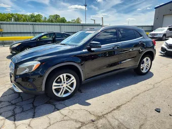 2017 Mercedes-Benz GLA-Class WDCTG4GB8HJ286204