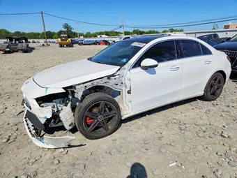 2019 Mercedes-Benz A-Class WDD3G4FB8KW020785
