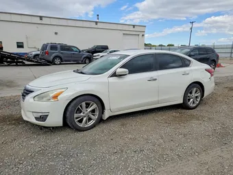2015 Nissan Altima 1N4AL3AP5FN407791