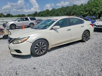 2017 Nissan Altima 1N4AL3AP1HN306976