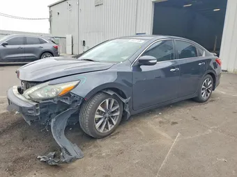 2017 Nissan Altima 1N4AL3AP0HC208212