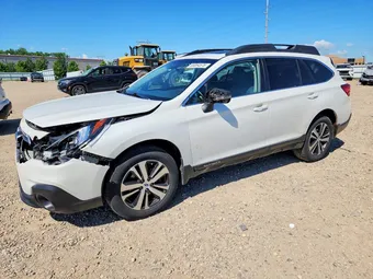 2018 Subaru Outback 4S4BSANC4J3204176