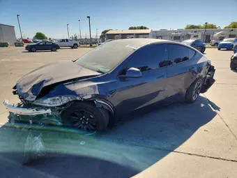 2026 Tesla Model Y 7SAYGDED6TA606121
