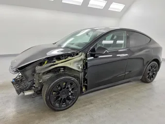 2022 Tesla Model Y 7SAYGDEE5NF480395
