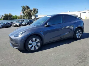 2023 Tesla Model Y 7SAYGDEEXPF790710