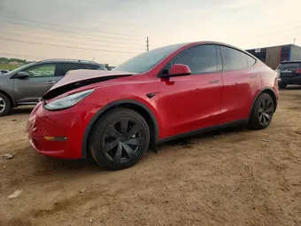 2021 Tesla Model Y 5YJYGDEE5MF267846