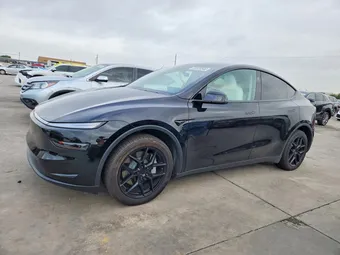 2026 Tesla Model Y 7SAYGDEDXTF425767