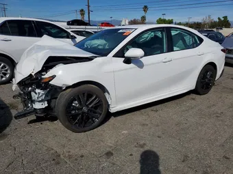 2026 Toyota Camry Hybrid 4T1DBADK8TU046424