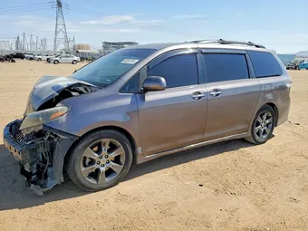 2015 Toyota Sienna 5TDXK3DC0FS681135