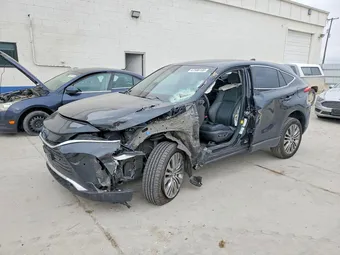 2022 Toyota Venza JTEAAAAH3NJ094657