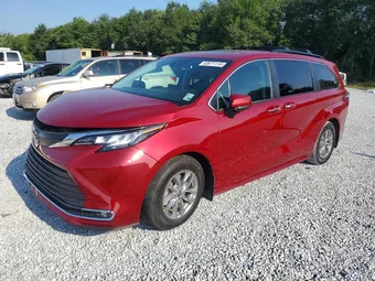 2022 Toyota Sienna 5TDYRKEC5NS077782