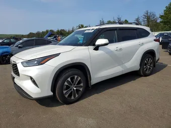 2023 Toyota Highlander 5TDKDRBH5PS025892