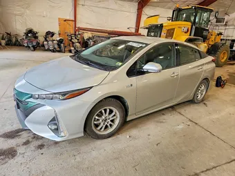 2018 Toyota Prius Prime JTDKARFP8J3081683