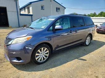 2015 Toyota Sienna 5TDJK3DC3FS123298