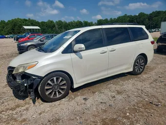 2018 Toyota Sienna 5TDYZ3DCXJS940416