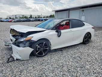 2019 Toyota Camry 4T1B61HK5KU218946
