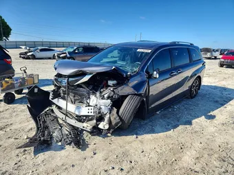 2025 Toyota Sienna 5TDESKFC8SS157708