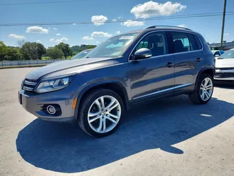 2016 Volkswagen Tiguan WVGAV7AX4GW522790