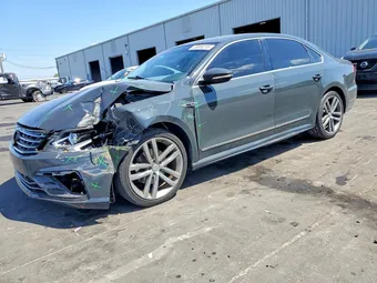 2017 Volkswagen Passat 1VWDT7A31HC062640