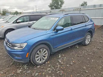 2018 Volkswagen Tiguan 3VV3B7AX7JM121460