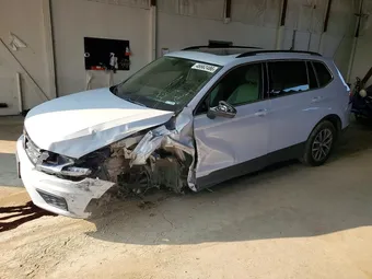 2019 Volkswagen Tiguan 3VV2B7AX7KM011523