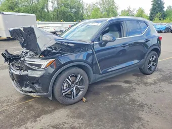 2025 Volvo XC40 YV4L12UJ4S2466110