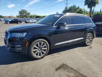 2018 Audi Q7 WA1LAAF70JD005787