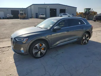 2019 Audi e-tron WA1VAAGE3KB007357