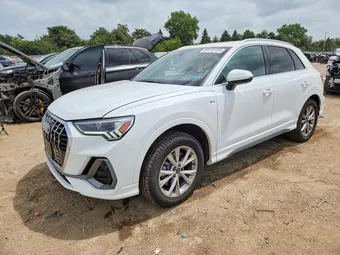 2023 Audi Q3 WA1DECF34P1044118