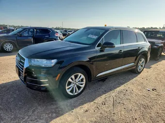 2019 Audi Q7 WA1LHAF74KD040054
