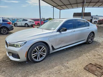 2017 BMW 7 Series WBA7J2C38HG497859
