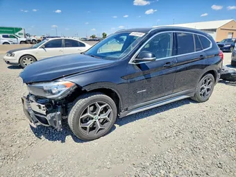 2018 BMW X1 WBXHT3C37J5K29932