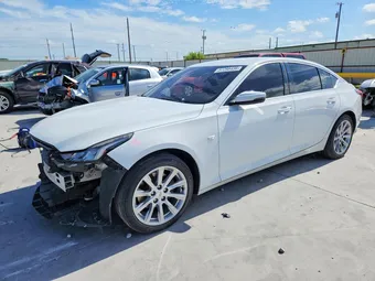 2020 Cadillac CT5 1G6DM5RKXL0138658