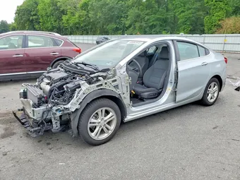 2018 Chevrolet Cruze 1G1BE5SM8J7137860