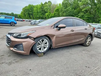 2019 Chevrolet Cruze 1G1BE5SM1K7137507