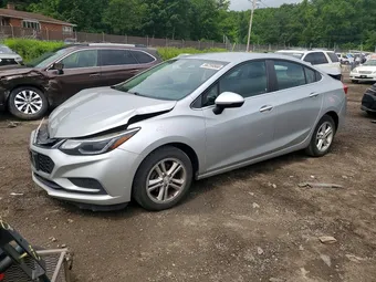 2017 Chevrolet Cruze 1G1BE5SM5H7194110