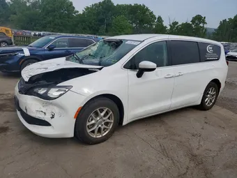 2022 Chrysler Voyager 2C4RC1CG7NR159026