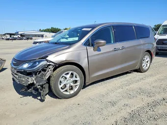 2018 Chrysler Pacifica 2C4RC1FG1JR292757