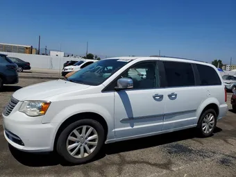 2016 Chrysler Town & Country 2C4RC1GG4GR200600
