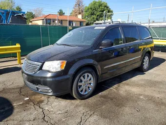 2015 Chrysler Town & Country 2C4RC1BGXFR751538