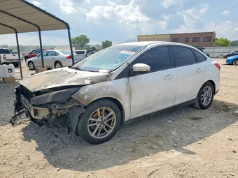 2017 Ford Focus 1FADP3F27HL332895