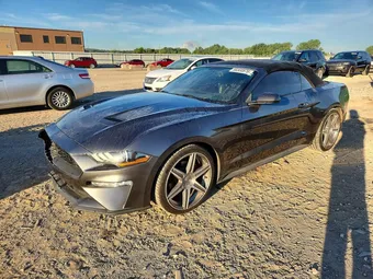 2018 Ford Mustang 1FATP8UH7J5109007